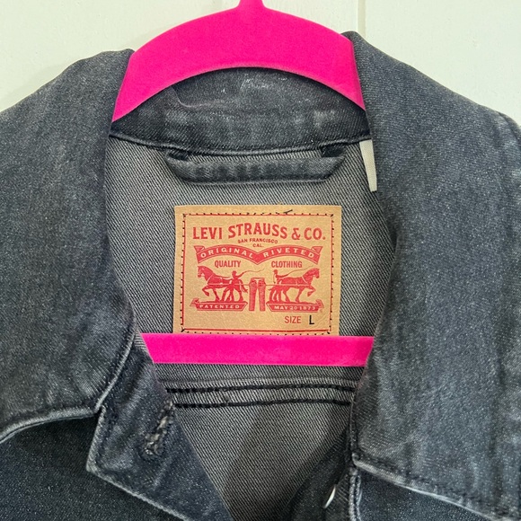 levi jean jacket - Picture 3 of 4